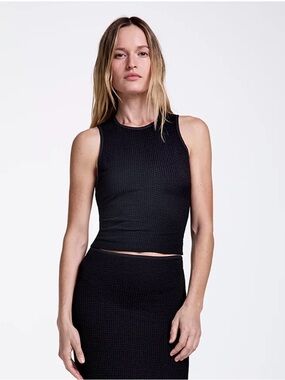 Smythe Black Textured Sleeveless Crop Tank Size M
